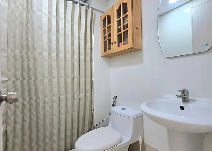 1014t2 Avida Towers It Park 2br Unit With 2cr & 2tv Apartment *